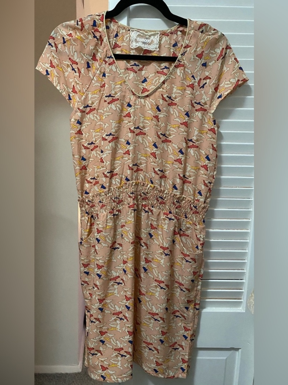 SUNCOO Peach Short Sleeve Midi Dress with Multi-Color Bird Print